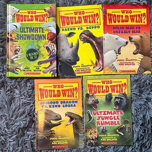 Scholastic 'Who Would Win?' Reptile Battle Book Set - Red, Yellow, Green Covers